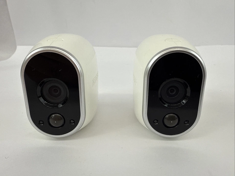 2 NETGEAR ARLO VMC3030 Indoor/Outdoor Security Cameras with Mounts Untested - Image 2 of 4