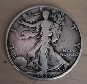 1937 Walking Liberty 50C Philadelphia Silver Half Dollar .900 Business
