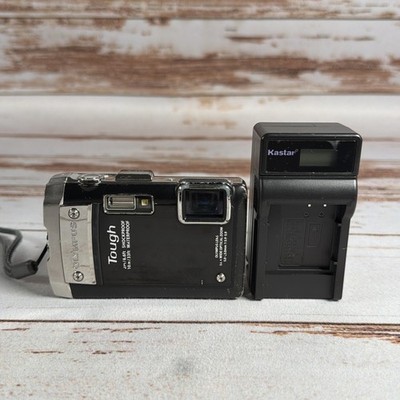 Olympus Stylus Tough TG-810 Waterproof Digital Camera 5x Zoom Used