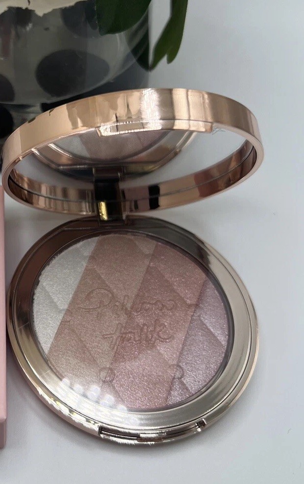 Charlotte Tilbury Pillow Talk Multi Glow Highlighter Palette