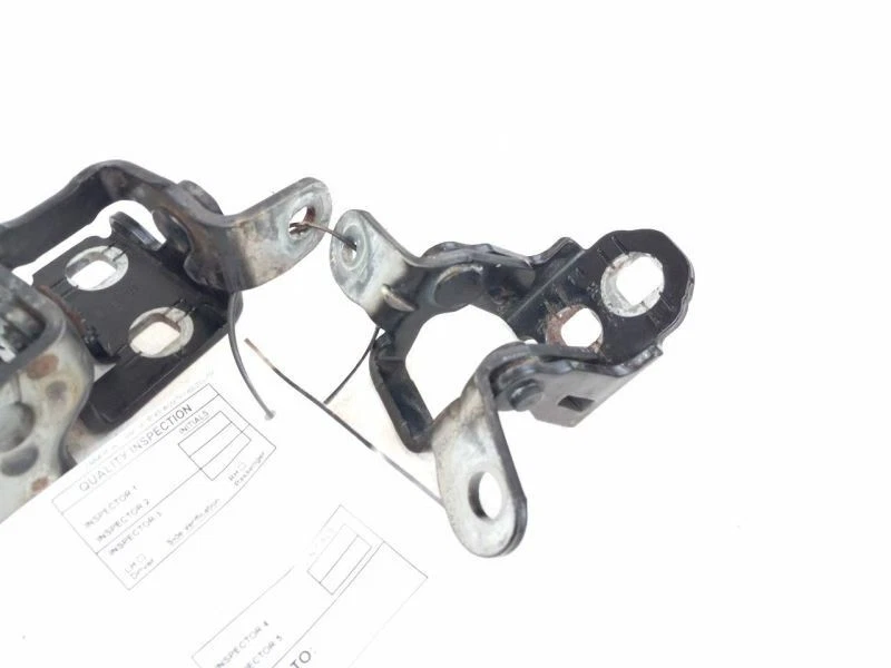 2007 DODGE NITRO REAR RIGHT DOOR HINGES - Image 4 of 4