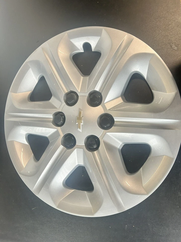 Juego de cuatro tapacubos tapacubos Chevrolet Traverse 2009-2013 17" OEM 9597564 Foto 2 de 4