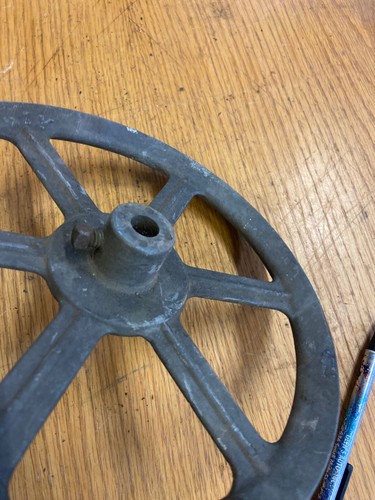 Vintage Antique Metal Pulley Wheel Farmhouse Decor Steampunk Salvage Art Lamp 2 - 第 3/7 張圖片