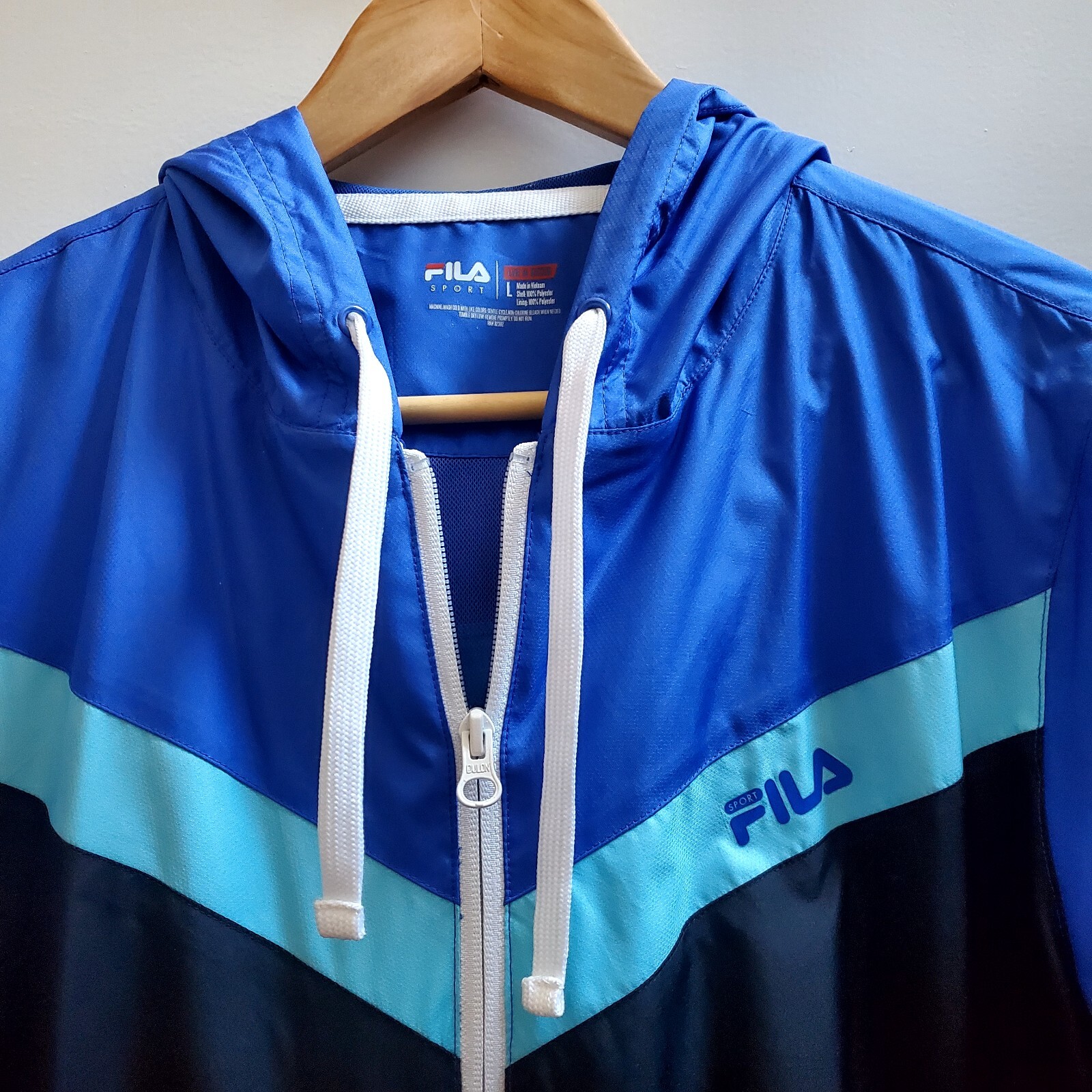 Fila Sport Track Jacket Windbreaker Live in Motion LG Blu Aq Blk Wht Felpa con Felpa con Cerniera