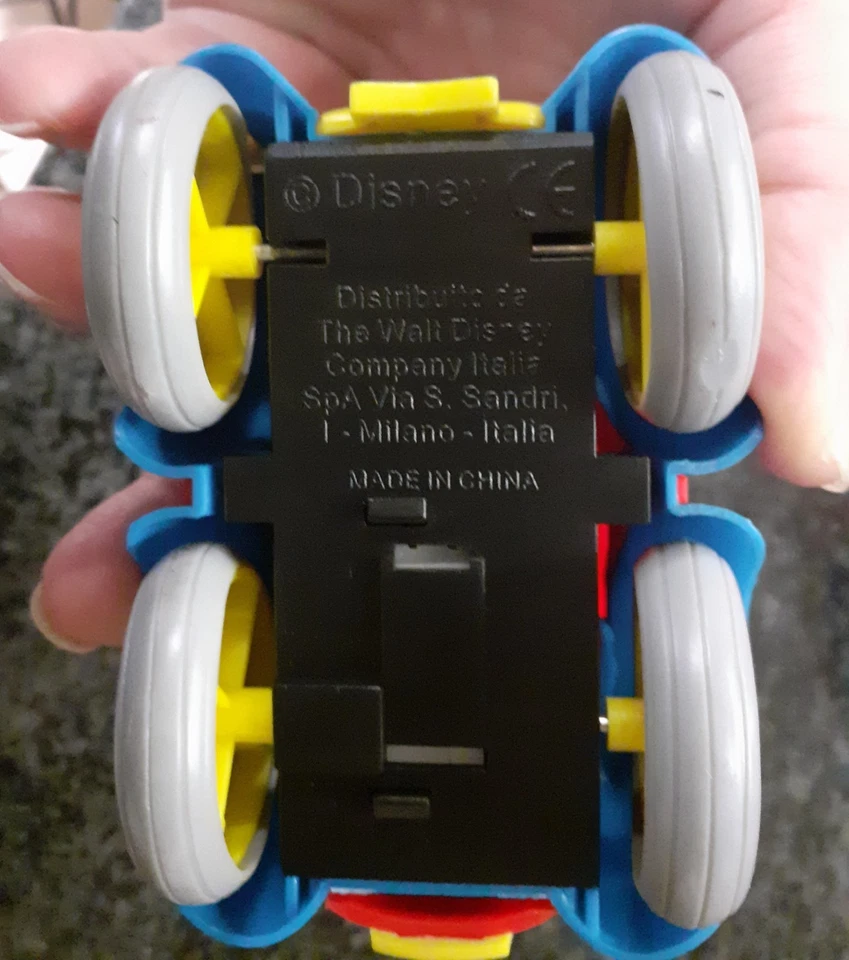 Lotto 2 auto topolino paperino mitiche 113 e 313 disney - Immagine 3 di 3