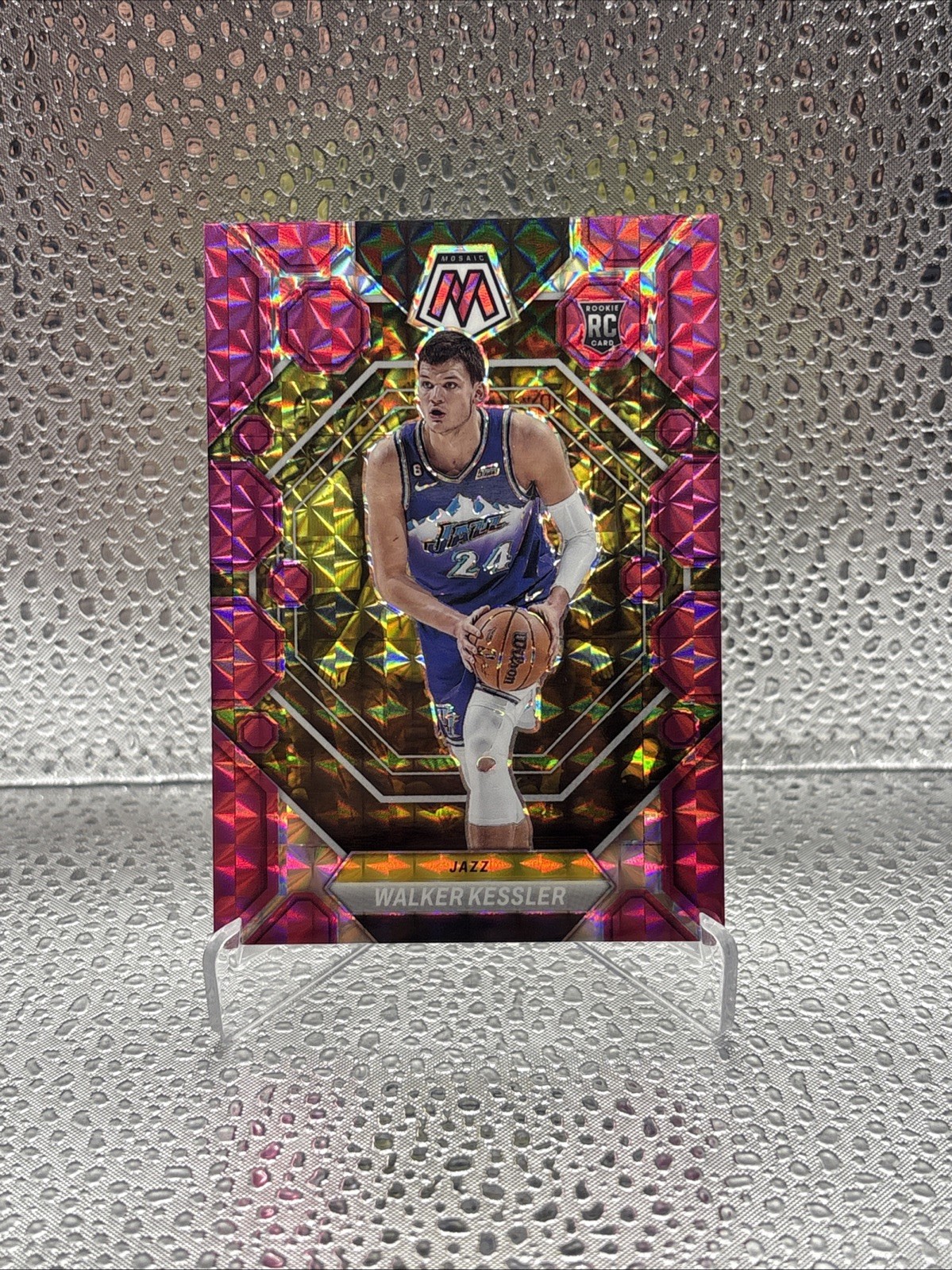2022-23 Panini Mosaic - Rookies Walker Kessler #212 Pink Mosaic Prizm /149 (RC)