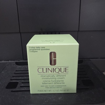Clinique Dramatically Different Moisturising Cream 50ml