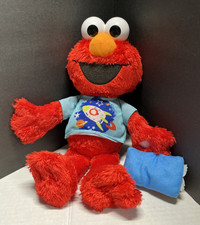 SESAME STREET SING - "ELMO 12" SING" Hasbro 2010 Tested Works