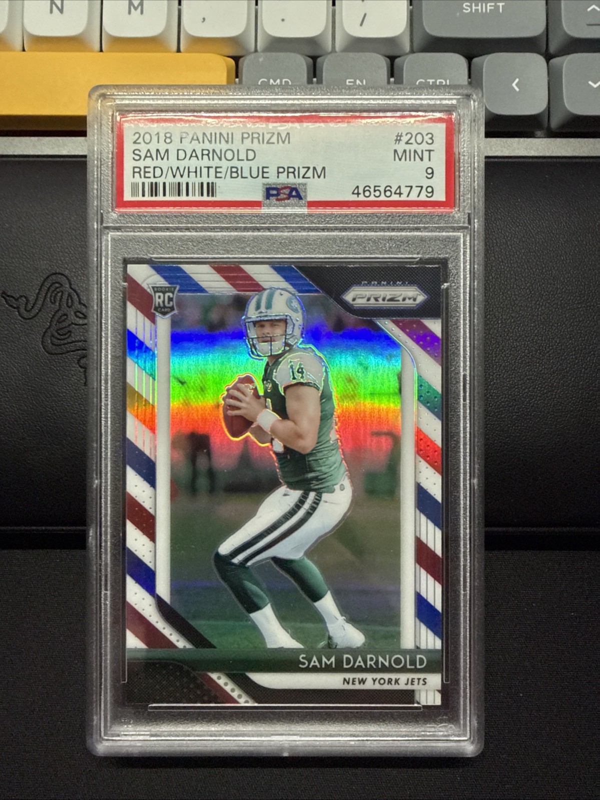 2018 Panini Prizm Rookie Red/White/Blue Sam Darnold #203 PSA 9