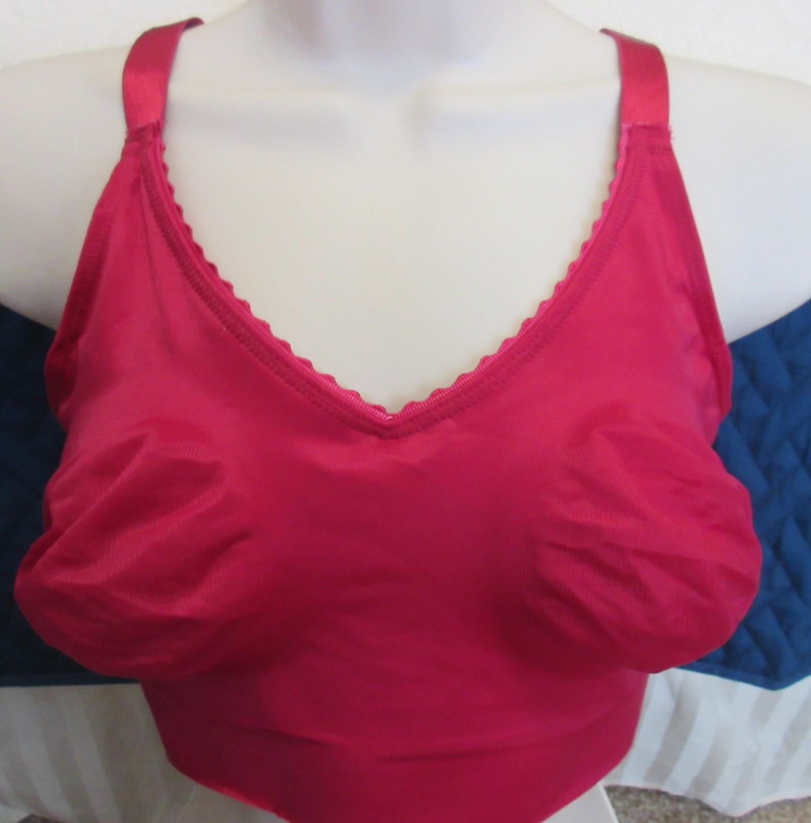 RUBY RIBBON STYLE 1868 RED stretch WIRELESS HERIT… - image 1