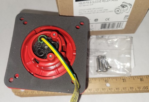 Hubbell HBL320R7W Presa a perno e manicotto 20A 2P 3W 480VAC - Foto 3 di 4
