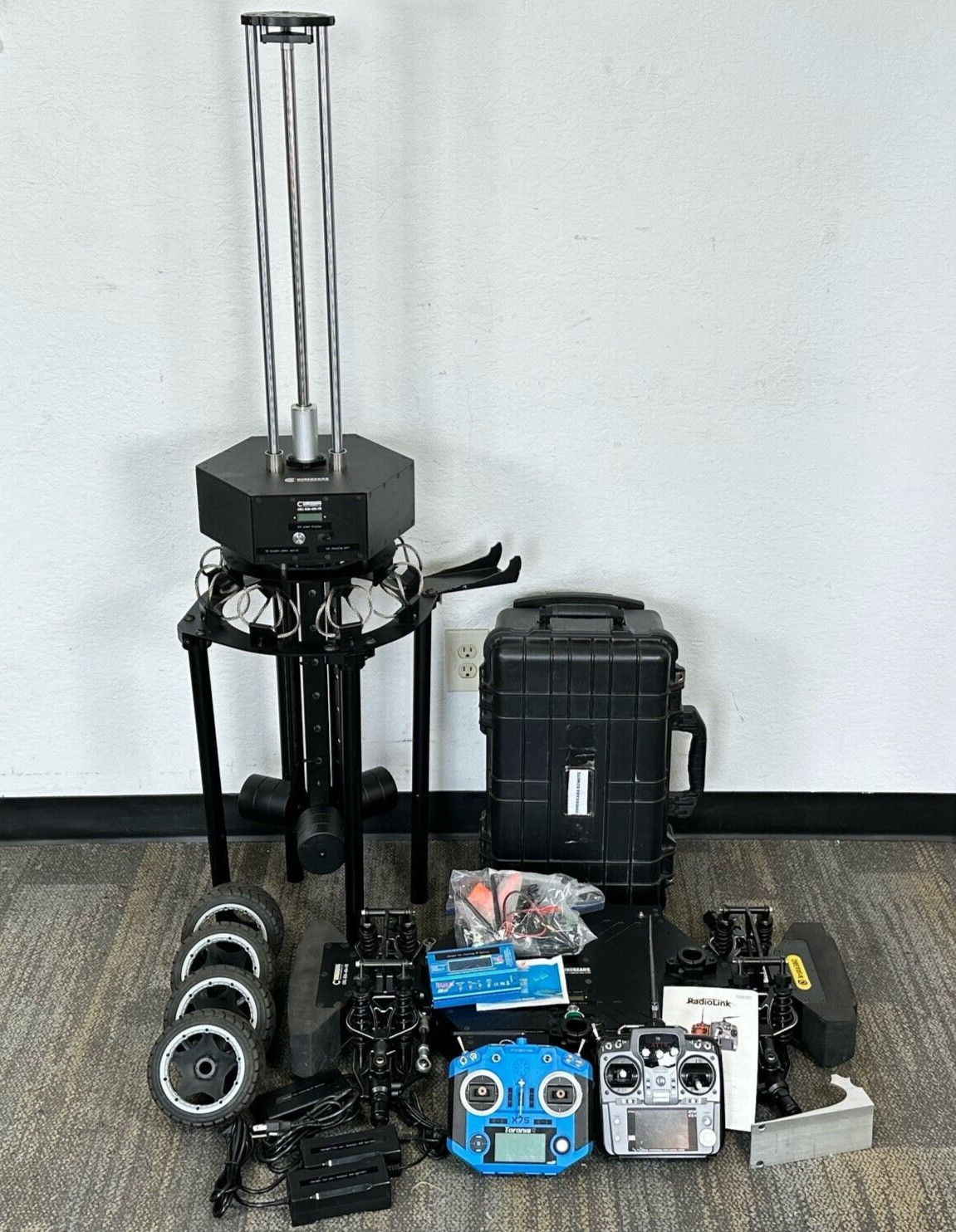 Cinegears CRC-R36-4X4-VR Kit Remote Control Camera Stand Gimbal RC Car