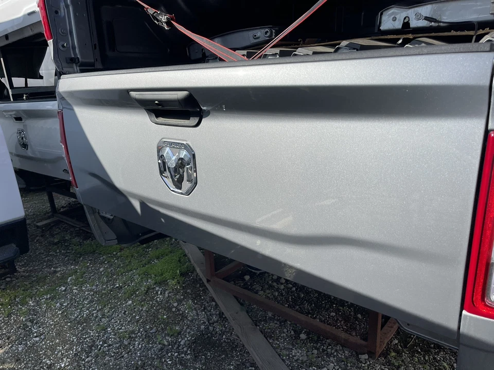 2019-25 DODGE RAM TAILGATE, BILLET SILVER PSC, NEW TAKEOFF 2500/3500 Series HD - Image 4 of 4