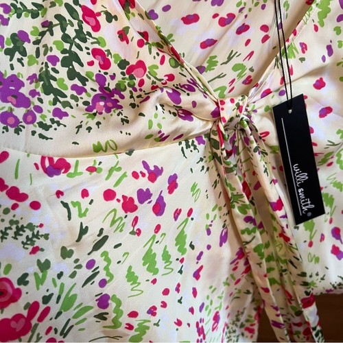 Brand New With Tags Willi Smith Floral V-Neck Top / Blouse - Picture 6 of 16