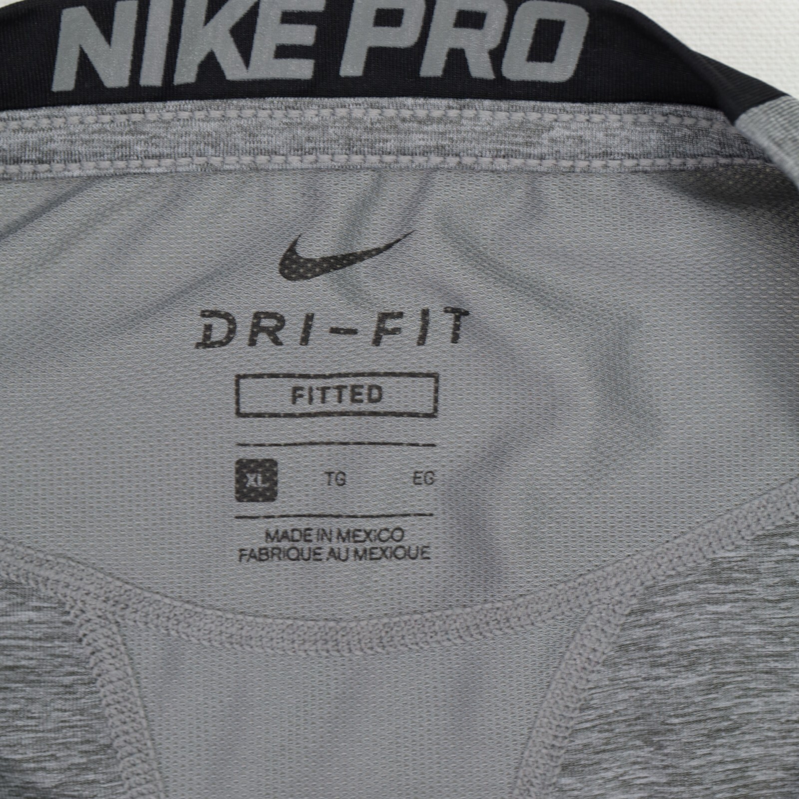 Nike Pro Cool Fitted DriFit Size XL Gray Short Sleeve Activewear Shirt