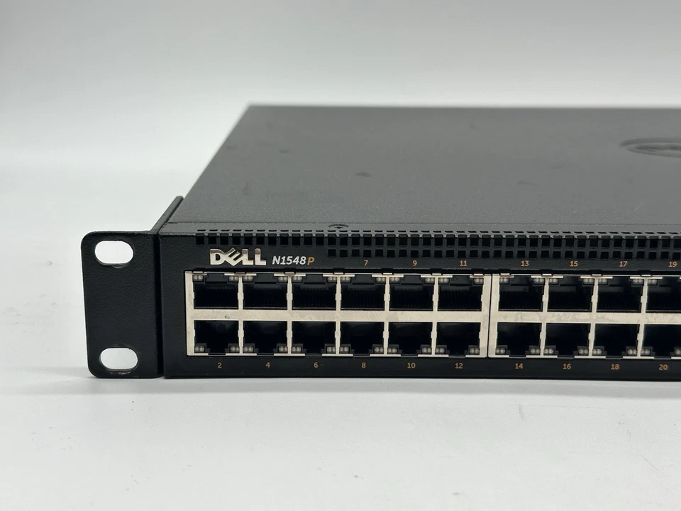 Conmutador de red Ethernet Dell N1548P 48 puertos con cargador Foto 2 de 4