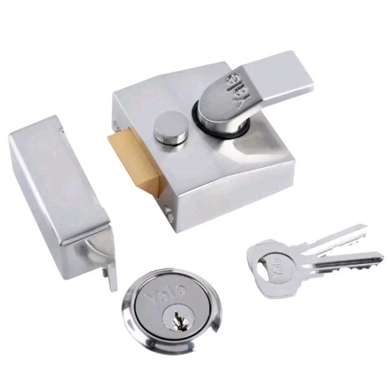 Yale High Security Deadlocking Nightlatch 40mm Backset Chrome P-85-CH-CH-40