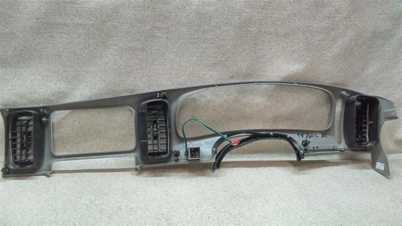 Bisel Cluster gris compatible con 1997 1998 1999 2000 2001 2002 2003 2004 2005 Park Ave Foto 4 de 4