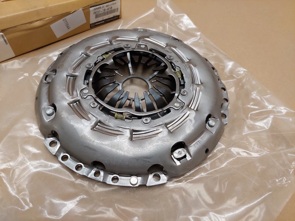 Mazda Mx-5 ND Clutch Pressure Plate MK4 2.0 Petrol 2015-on PE3116410 Genuine NEW - Image 3 of 4