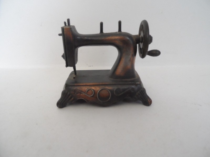 Vintage Sewing Machine Pencil Sharpener Bronze Tone Die Cast