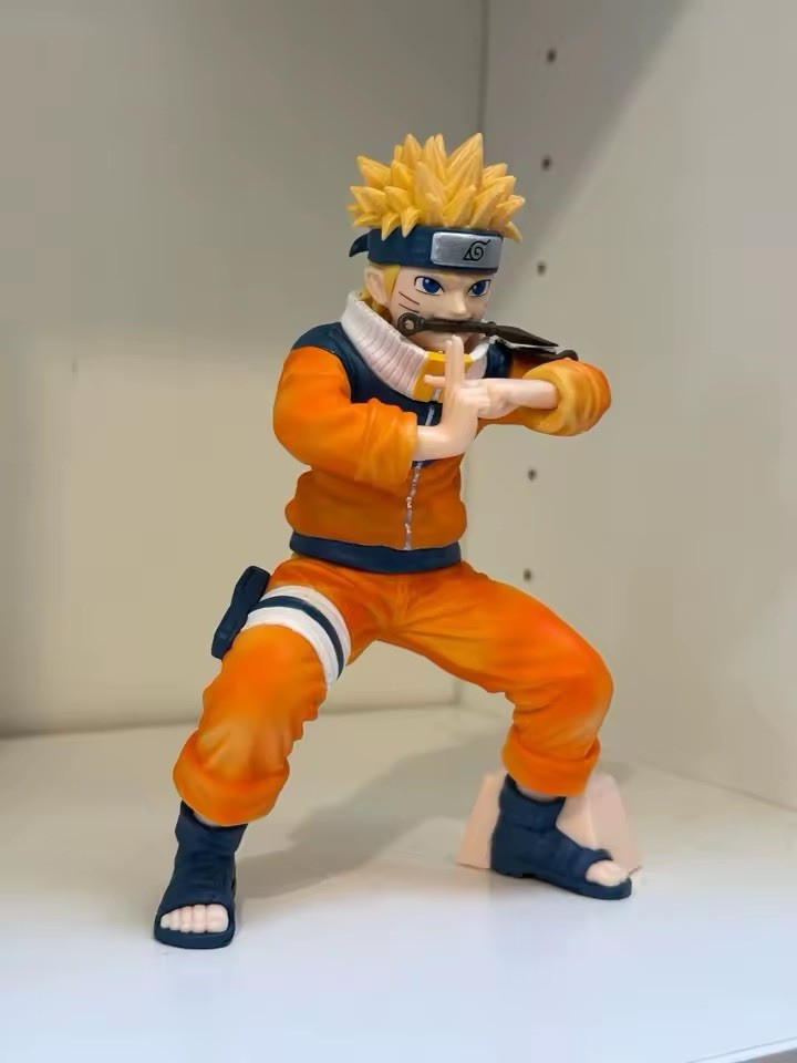 Figurine Naruto Uzumaki 15 cm Décoration de Bureau Idéale pour Chambre Otaku