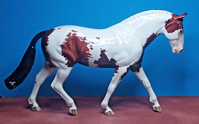 Peter Stone model horse Bay Tobiano Irish Draft gloss braided mane/tail  NR