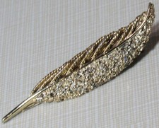 Vintage BARRETTE Hair Bar Clip Pin Gold Finish FEATHER Design Elegant Accessory