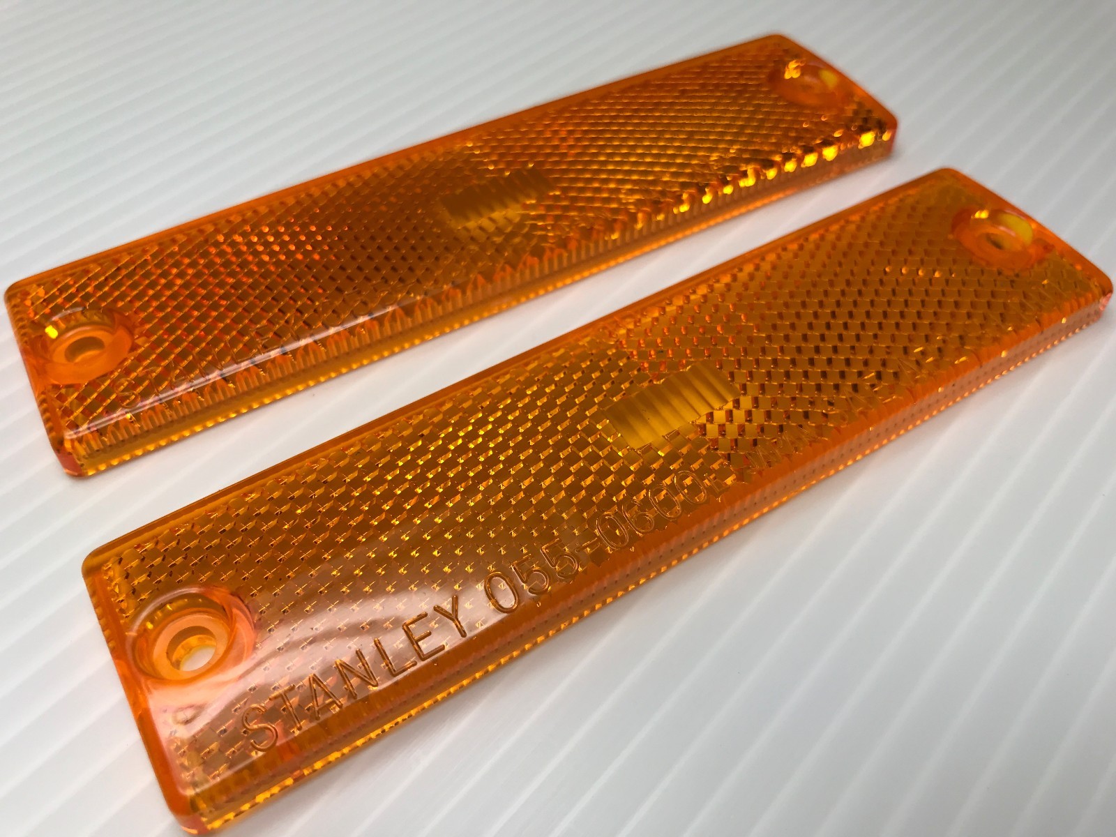 MAZDA JAPAN OEM GENUINE FRONT SIDE MARKER TURN SIGNAL LIGHT LENS R&L