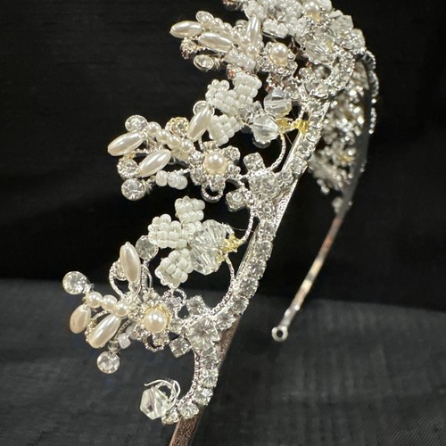 David’s Bridal Tiara Pearls Rhinestones Silver 4595-0389 Classic Bride Quince - Picture 9 of 18