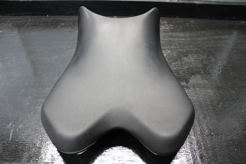 08-16 YAMAHA YZF R6R R6 ASIENTO CONDUCTOR DELANTERO ALMOHADILLA SILLÍN PILLÓN OEM 2008 09 11 12 Foto 4 de 4