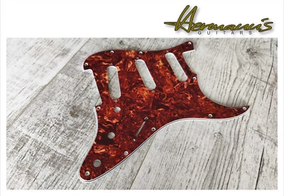 HERMANN´S Stratocaster Pickguard, US Bohrungsabstände Red Tortoise mit 11 Lochbohrungen