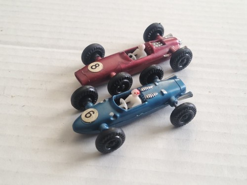 Lotus F1 plastic vintage race car #8 & #6 made in Hong Kong Dinky - Picture 2 of 3