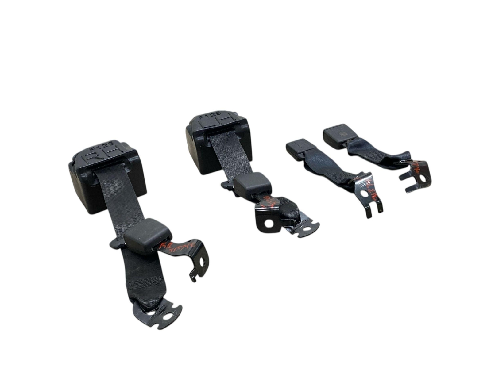 2017-2024 MASERATI LEVANTE RIGHT & LEFT REAR SEAT BELT RETRACTOR SET W/ BUCKLES