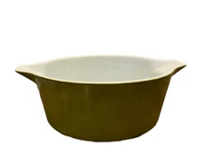 Vintage Pyrex Casserole Bowl Dish 475-B Olive Green 2 1/2 qt Quart USA 10.5x8.5”
