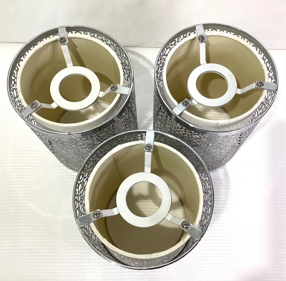 Набор светильников из трех металлических/пластиковых цветов серебристых/ванильных - Изображение 2 из 4