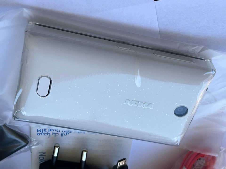 New Nokia 500 DS Dual SIM White Unused Boxed Rare Vintage Mobile Phone GSM - Image 2 of 4