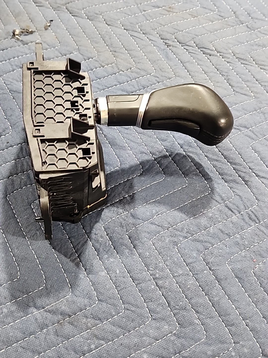 14-17 Maserati Ghibli M157 8 Speed 8HP70 Floor Shifter 6700300360 #83