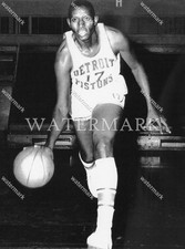 ER393 Earl Lloyd Detroit Pistons Pioneer 8x10 11x14 16x24 24x36 Photo