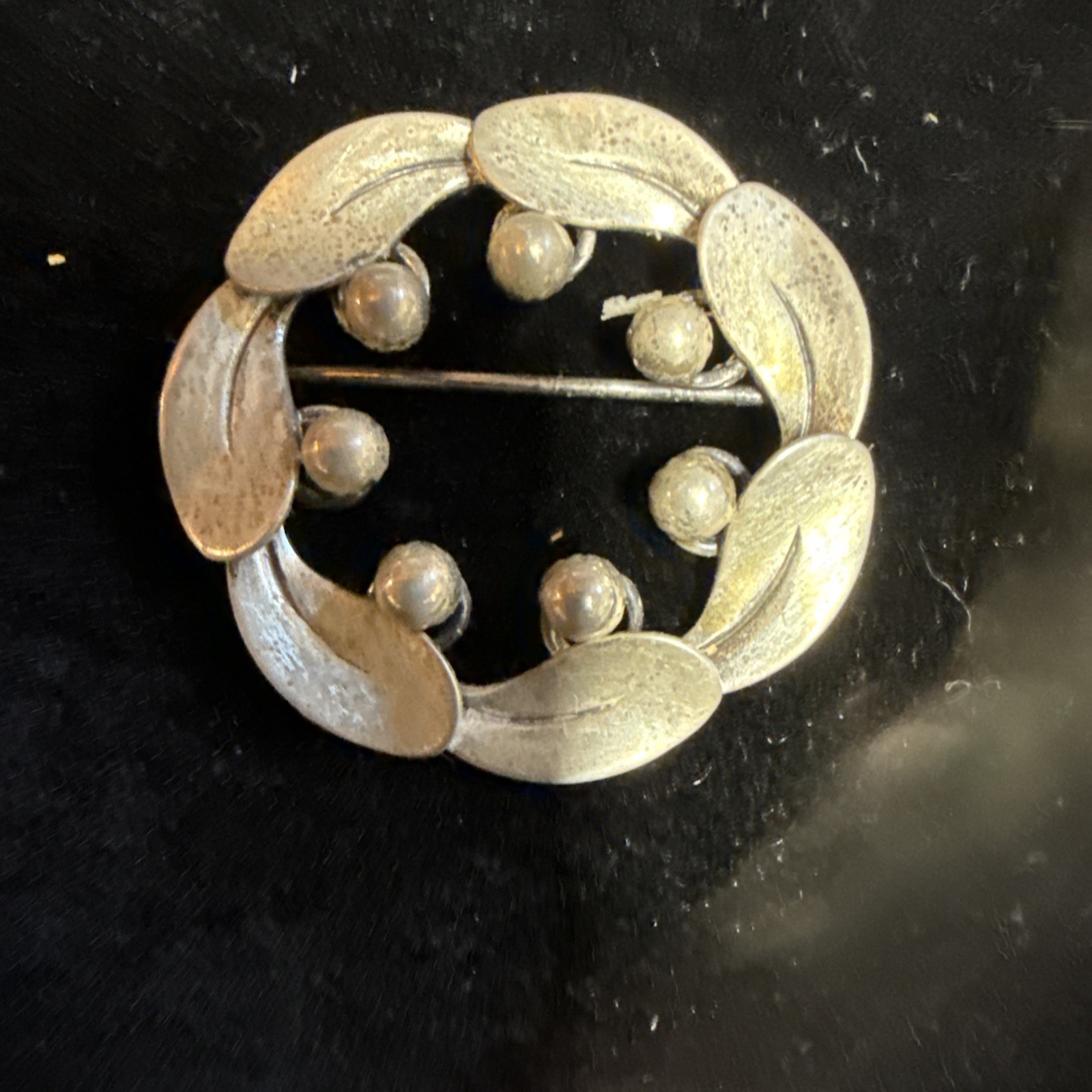 Vintage Beau Sterling Silver Leaf Brooch Open Circle Wreath Modernist Pin