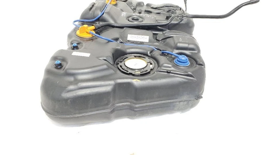 Tanque de combustible con bomba 3,0 L AWD OEM 2015 2016 Volvo V60 Foto 2 de 4