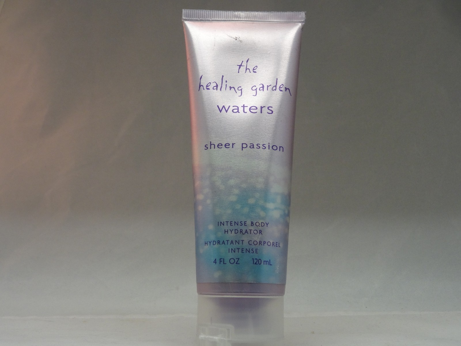 ИСЦЕЛЯЮЩИЕ САДОВЫЕ ВОДЫ ИНТЕНСИВНЫЙ УВЛАЖНИТЕЛЬ ДЛЯ ТЕЛА SHEER PASSION - 4.0 OZ. - НОВЫЙ