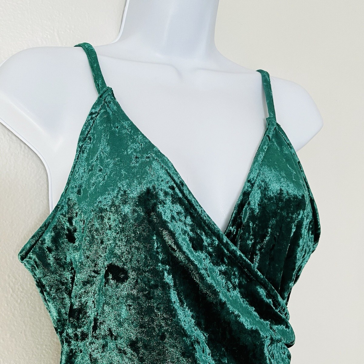 Charlotte Russe Green Crushed Velvet Spaghetti Strap Mini Dress Tulip Hem  Med | eBay