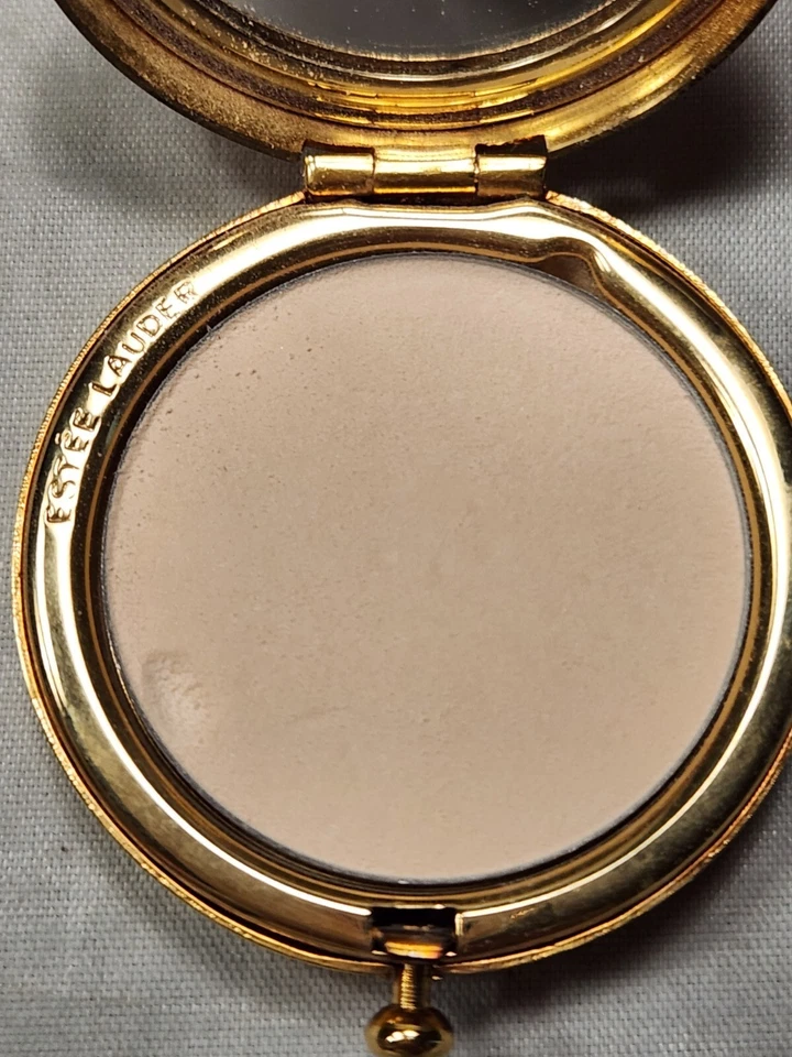 ESTEE LAUDER 香水小饰品手链透明小巧型,粉盒,普利策袋 — 第 4/4 张图片