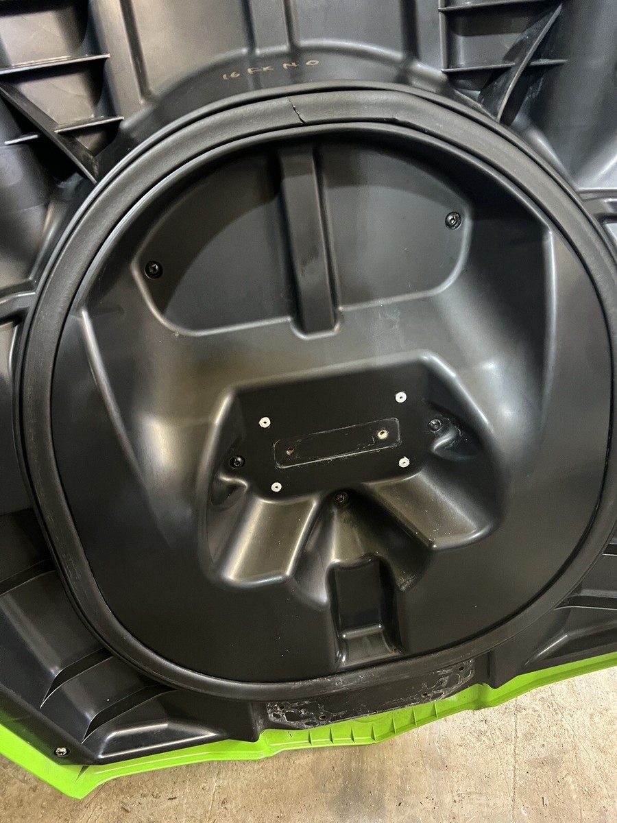 14 Yamaha Waverunner FX Cruiser 1.8 FB 1800 HO front cover 14 Yamaha Waverunner FX Cruiser 1.8 FB 1800 HO front cover