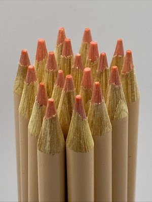 (20) Crayola Colored Pencils  (apricot) BULK