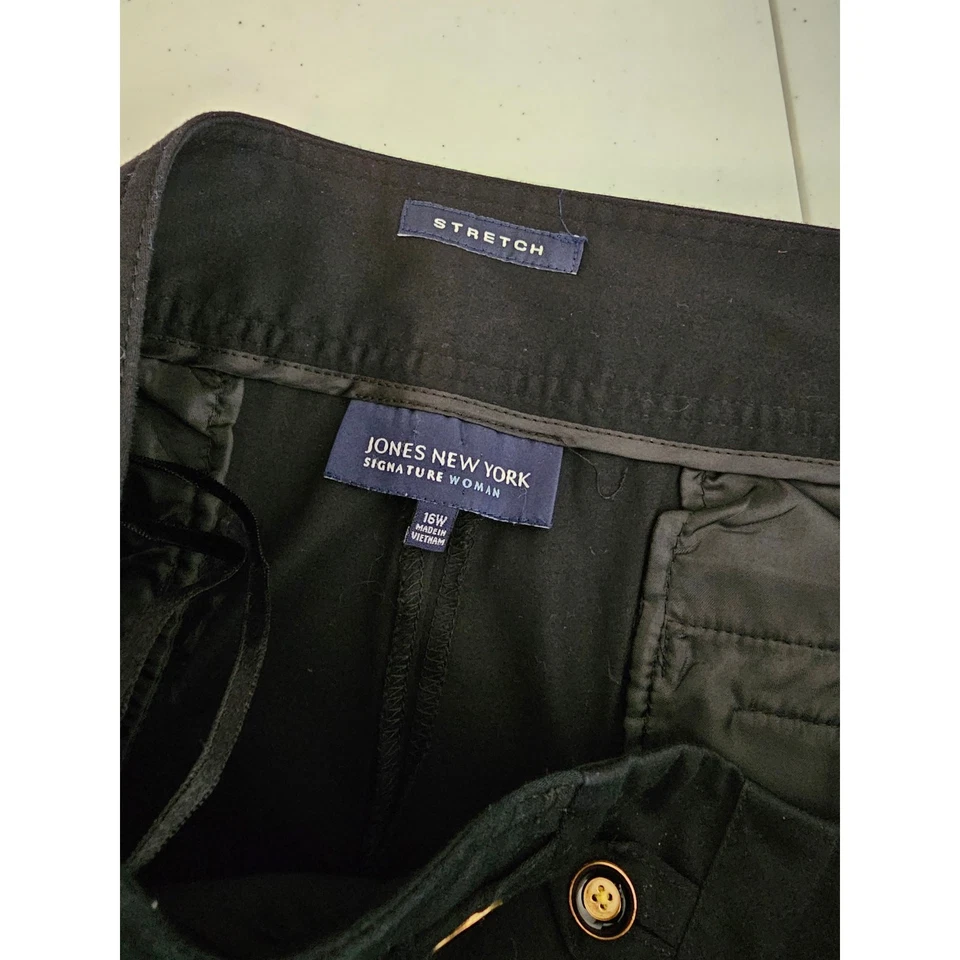 Jones New York Signature Women's Black Stretch High-Rise Slim Leg Pant Size 16W - Image 4 of 4