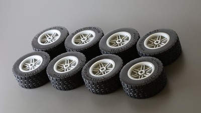LEGO Technic: 8x Rad + Felge (aus Modell 42128, Schwerlast-Abschleppwagen)