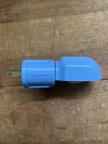 VTG 1950's NOS EAGLE Light Blue Bakelite NIGHT LIGHT STreamlined Machine Age MCM