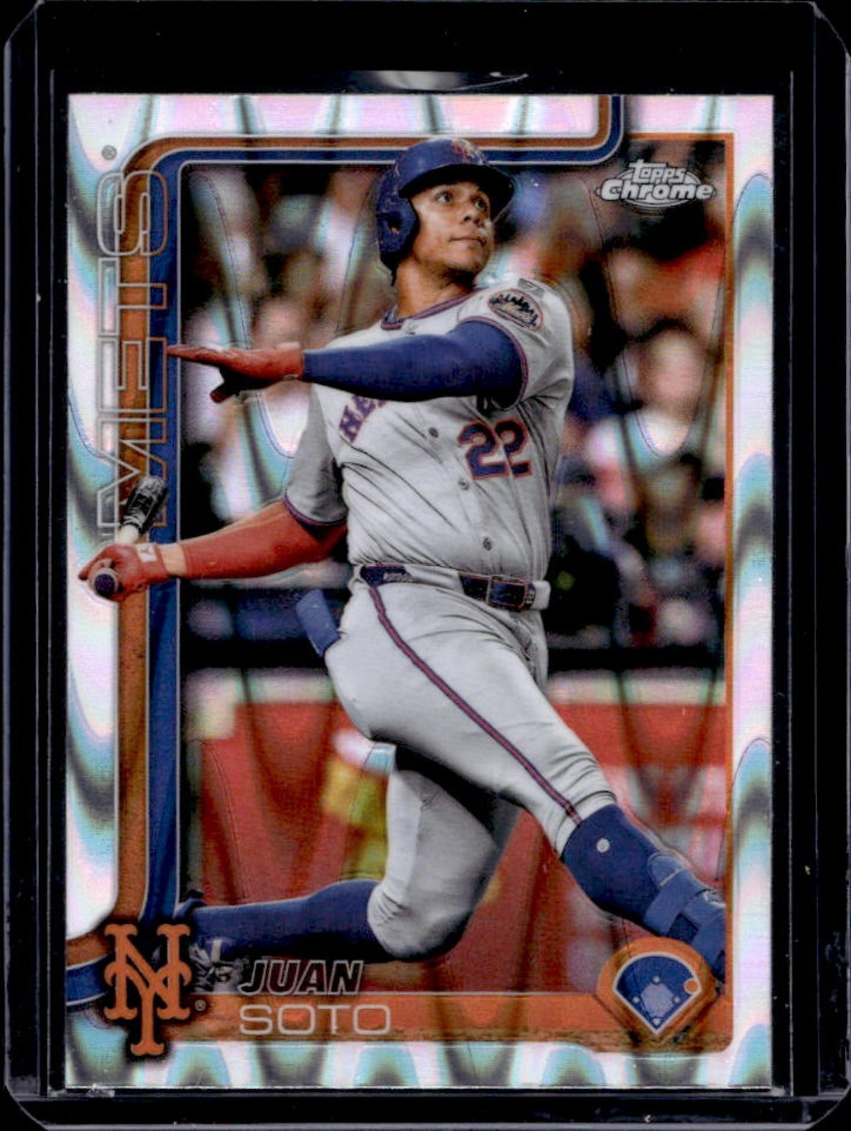 2025 Topps Chrome Juan Soto RayWave Refractor #200 Mets