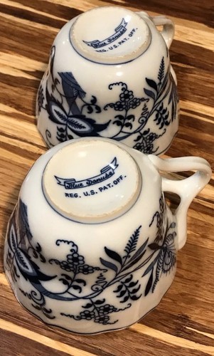Blue Danube Lot of 8 Coffee Mug Tea Cups w/ Blue Onion Design REG US PAT OFF - Picture 8 of 10